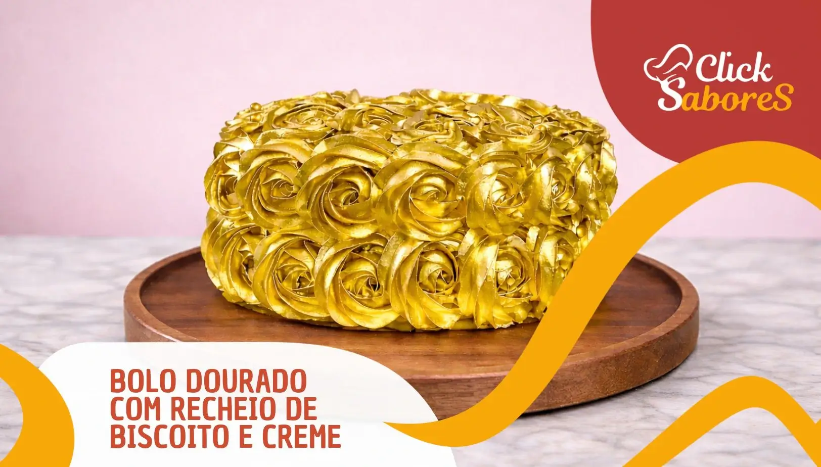 Bolo Dourado com Recheio de Biscoito e Creme