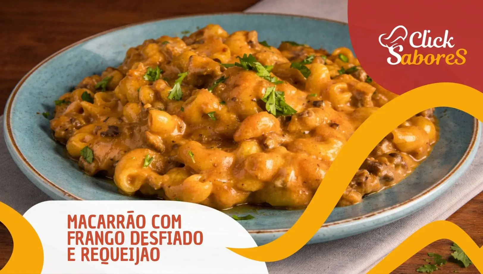 Macarrão com Frango Desfiado e Requeijão